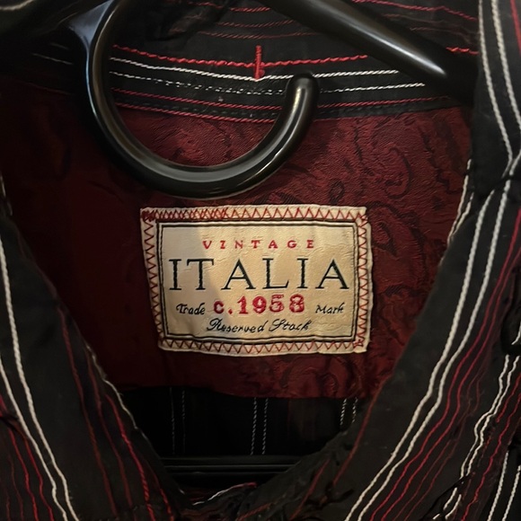 Stylish Italia Men’s Button Down - Picture 5 of 5